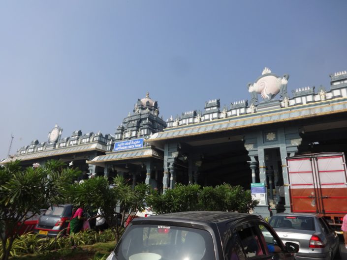 Le péage pour entrer sur le site sacré de Tirupathi